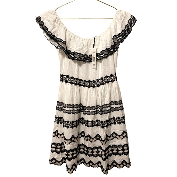 Alice + Olivia Dresses & Skirts - Alice + Olivia Black & White Rozzi Off Shoulder Lace Trim Embroidery Dress